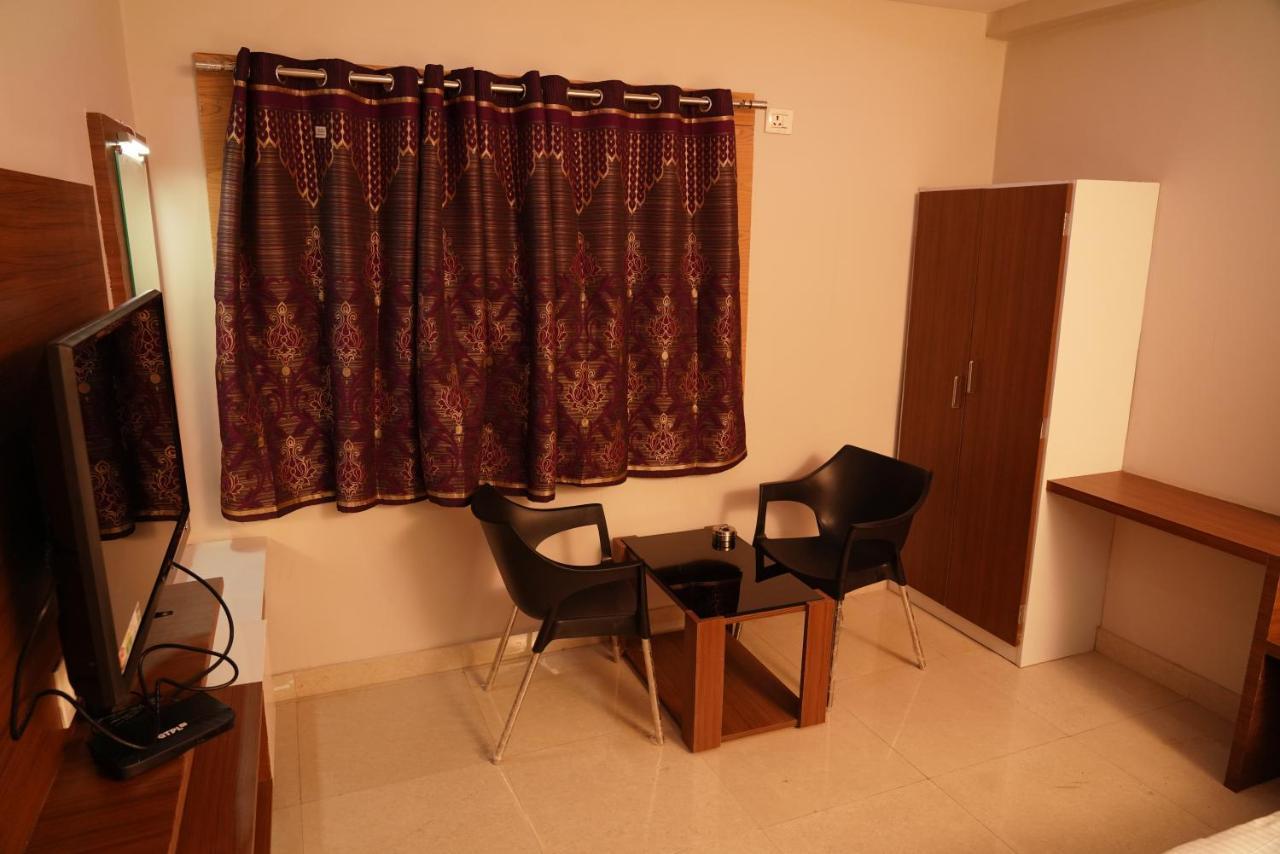 Swagath Residency Kākināda 외부 사진